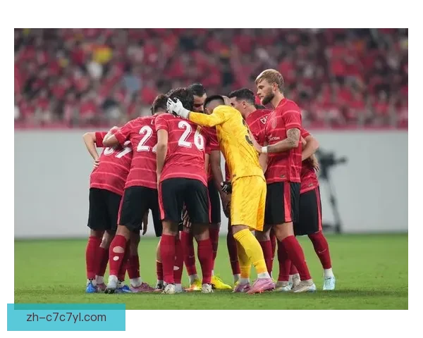 半场点评:费利佩表现抢眼姜至鹏需改进 半场点评:费利佩表现抢眼姜至鹏需改进